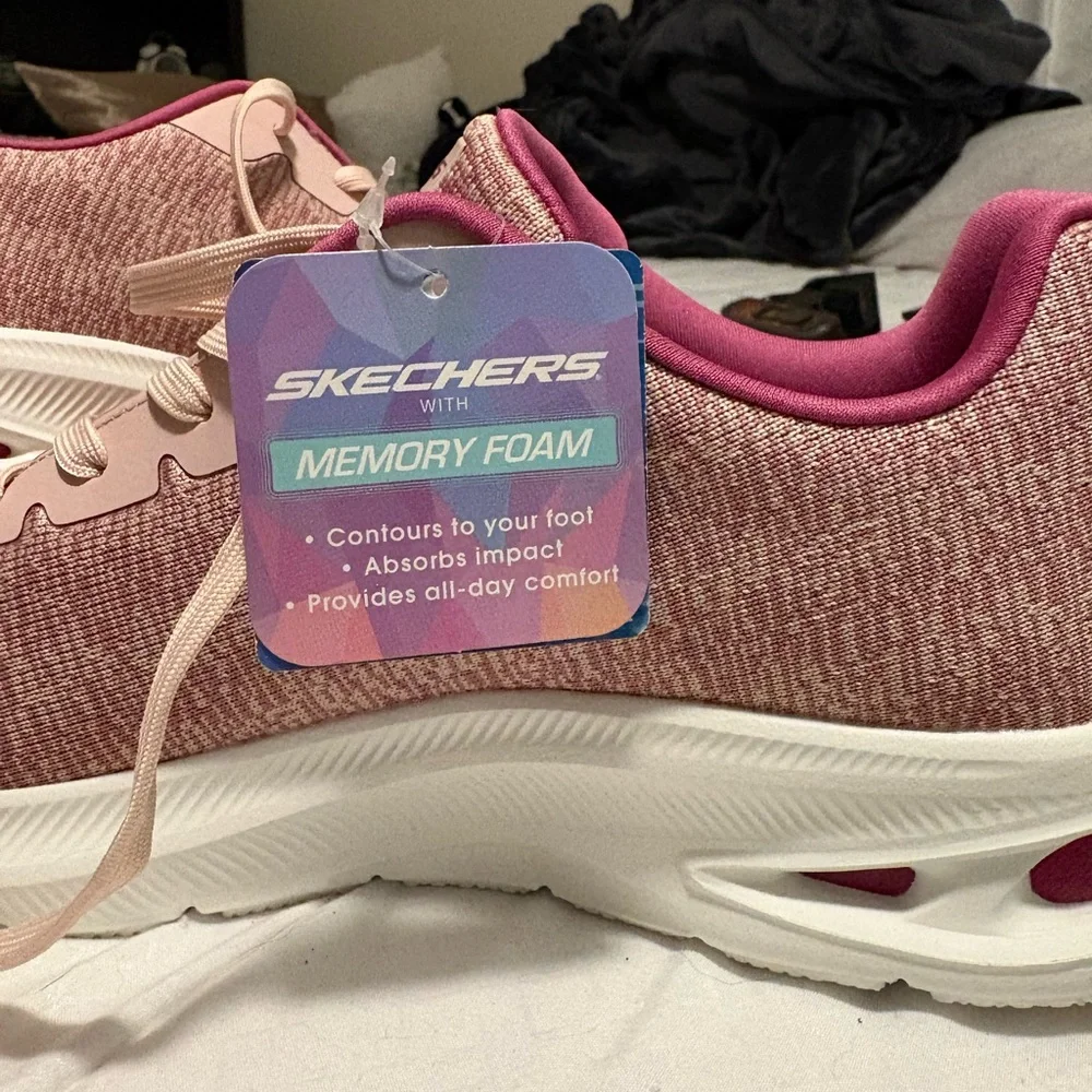 NWT Skechers mauve  lightweight sneakers
No offers - Picture 6 of 10